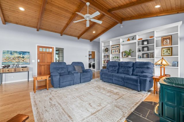 7410 White Oak Dr, Placerville, CA 95667