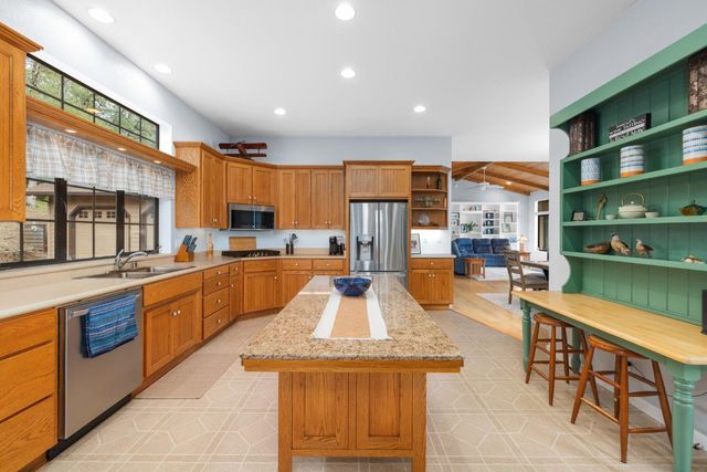 7410 White Oak Dr, Placerville, CA 95667