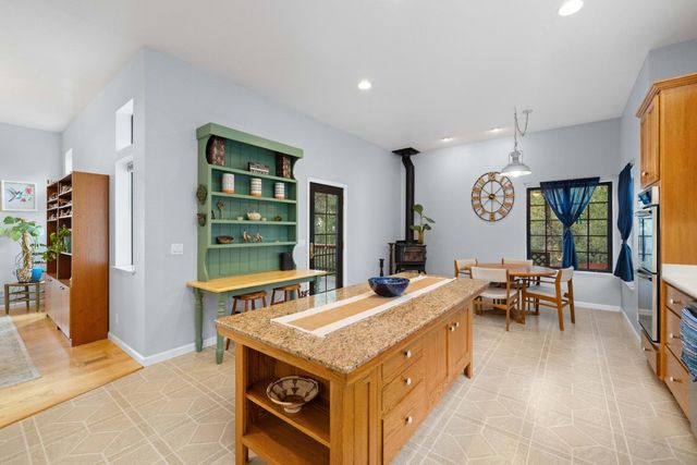 7410 White Oak Dr, Placerville, CA 95667