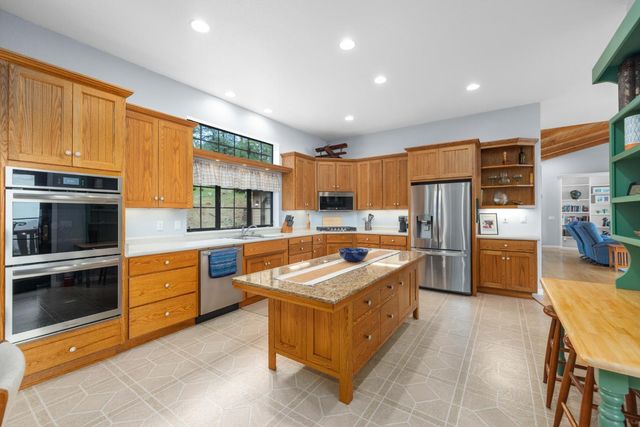 7410 White Oak Dr, Placerville, CA 95667