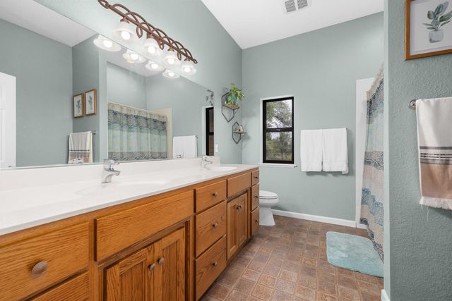 7410 White Oak Dr, Placerville, CA 95667