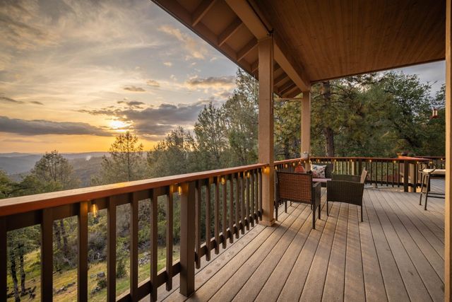 7410 White Oak Dr, Placerville, CA 95667