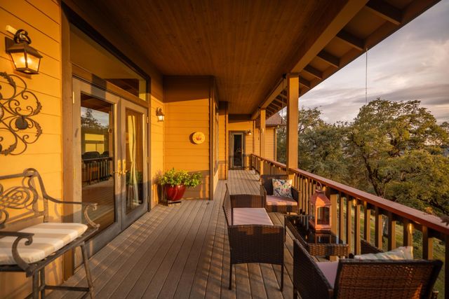 7410 White Oak Dr, Placerville, CA 95667