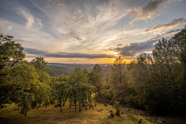 7410 White Oak Dr, Placerville, CA 95667