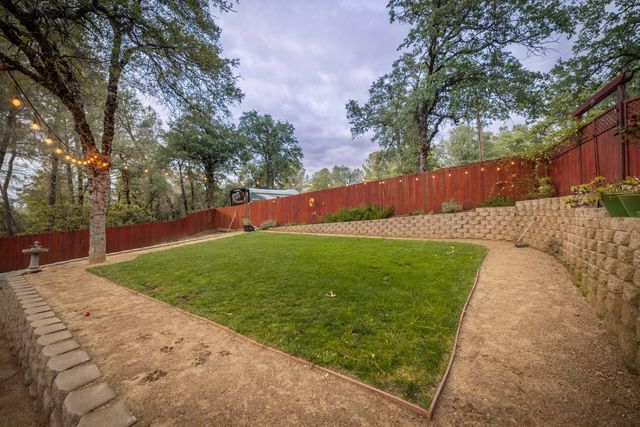 7410 White Oak Dr, Placerville, CA 95667