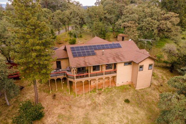 7410 White Oak Dr, Placerville, CA 95667
