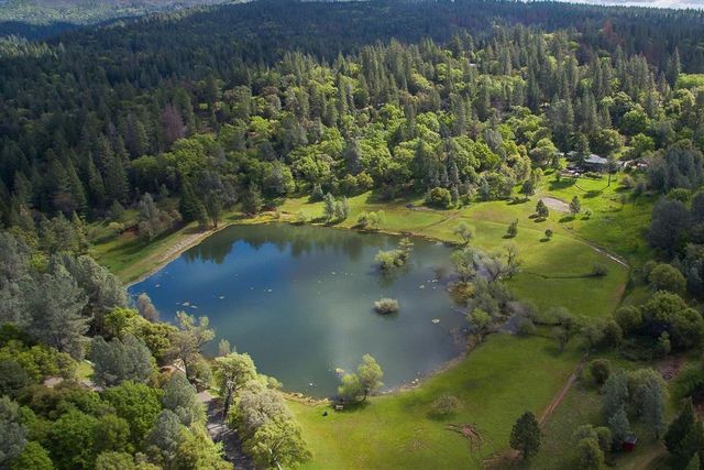 7410 White Oak Dr, Placerville, CA 95667