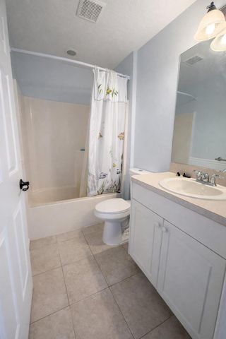 828 Greenleaf Circle, Vero Beach, FL 32960