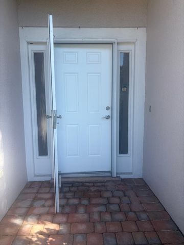 828 Greenleaf Circle, Vero Beach, FL 32960