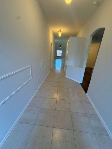 828 Greenleaf Circle, Vero Beach, FL 32960