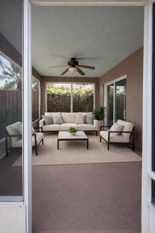 828 Greenleaf Circle, Vero Beach, FL 32960