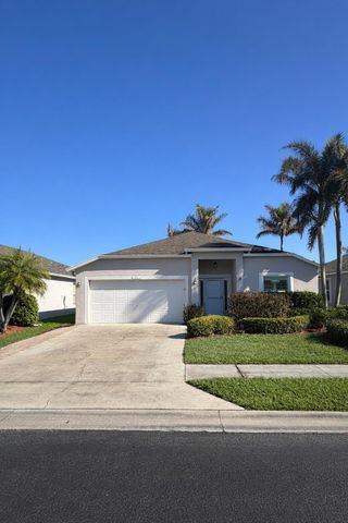 828 Greenleaf Circle, Vero Beach, FL 32960