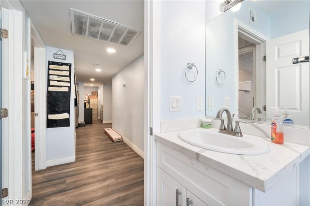 3825 Raymert Drive, Las Vegas, NV 89121