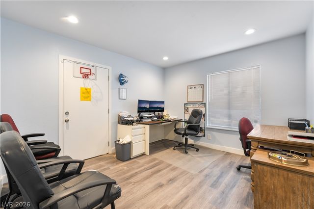 3825 Raymert Drive, Las Vegas, NV 89121