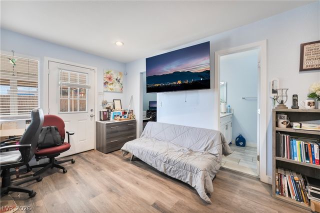 3825 Raymert Drive, Las Vegas, NV 89121