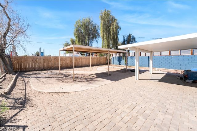 3825 Raymert Drive, Las Vegas, NV 89121