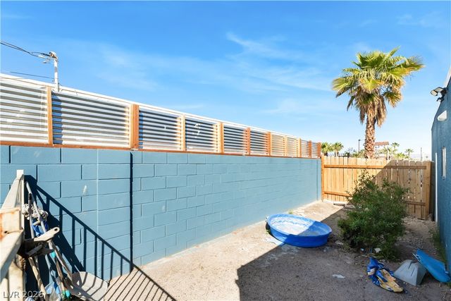 3825 Raymert Drive, Las Vegas, NV 89121