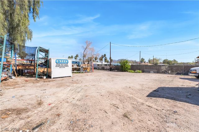 3825 Raymert Drive, Las Vegas, NV 89121