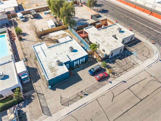 3825 Raymert Drive, Las Vegas, NV 89121
