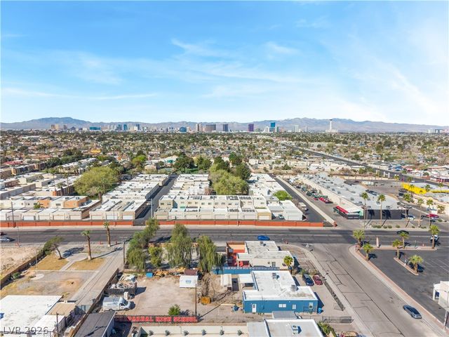 3825 Raymert Drive, Las Vegas, NV 89121