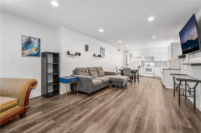 3825 Raymert Drive, Las Vegas, NV 89121