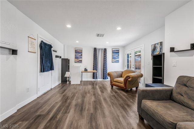 3825 Raymert Drive, Las Vegas, NV 89121