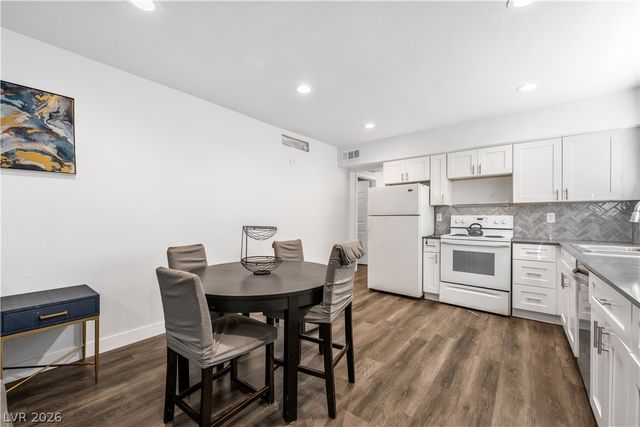 3825 Raymert Drive, Las Vegas, NV 89121