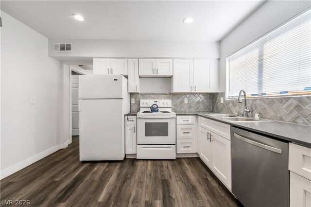 3825 Raymert Drive, Las Vegas, NV 89121