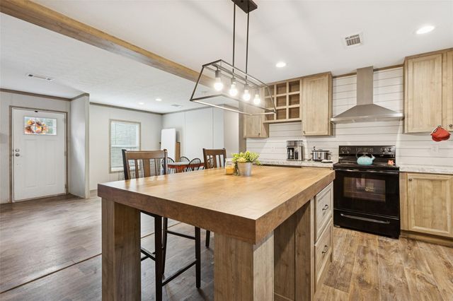 146 Marina Drive, Trinity, TX 75862