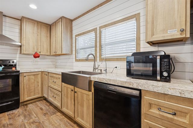 146 Marina Drive, Trinity, TX 75862