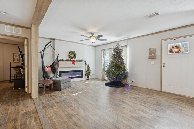 146 Marina Drive, Trinity, TX 75862