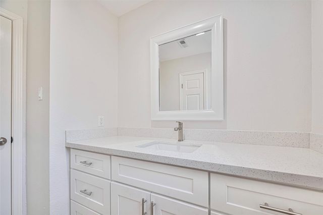 2010 Woodvale Drive, Missouri City, TX 77489