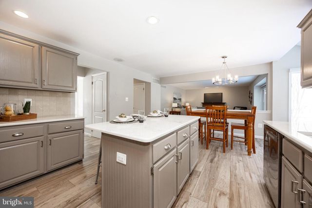 1004 MERIDIAN WAY, Yardley, PA 19067