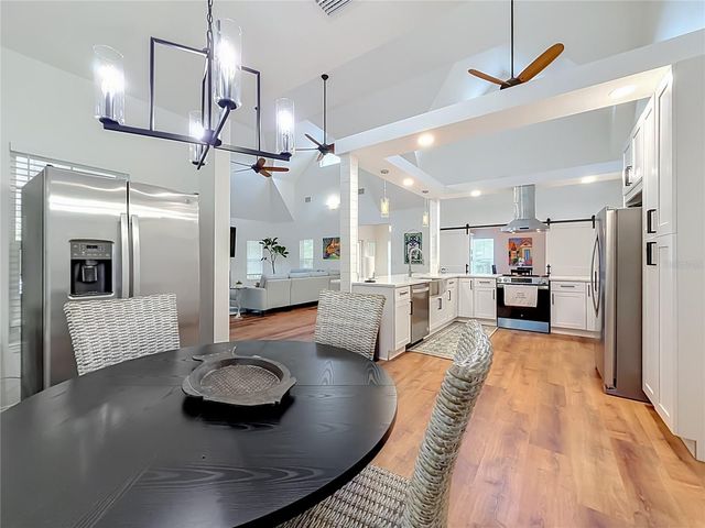 6687 W 7 RIVERS DRIVE, Crystal River, FL 34429