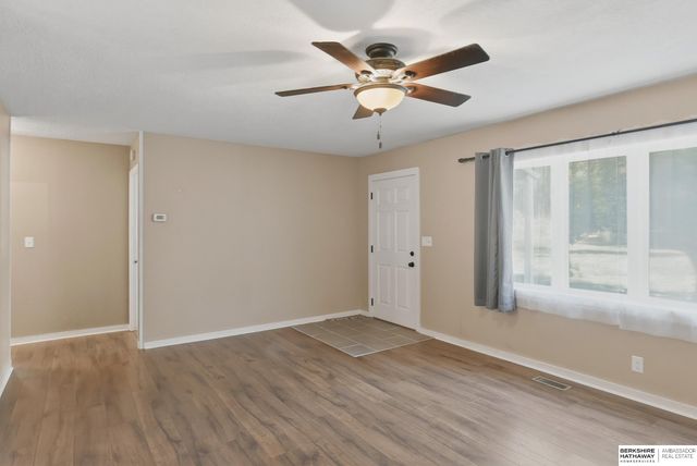 5925 Tangeman Terrace, Lincoln, NE 68505