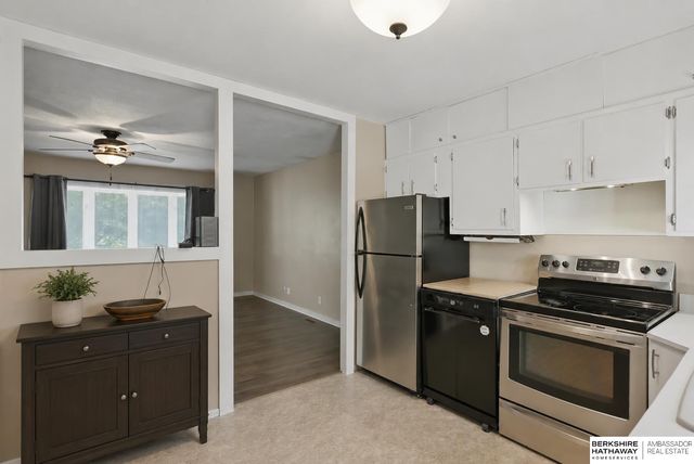 5925 Tangeman Terrace, Lincoln, NE 68505