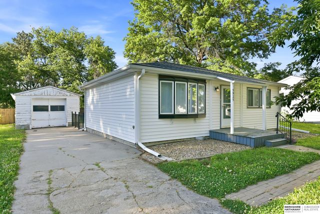 5925 Tangeman Terrace, Lincoln, NE 68505