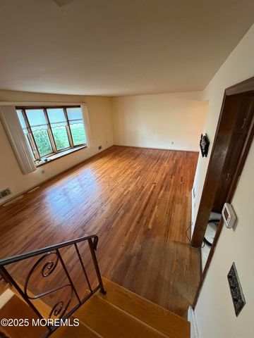 48 Homestead Road, Freehold, NJ 07728