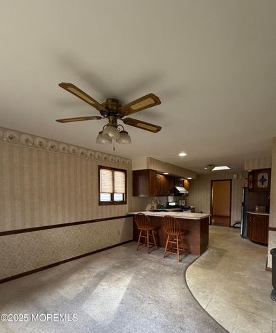 48 Homestead Road, Freehold, NJ 07728