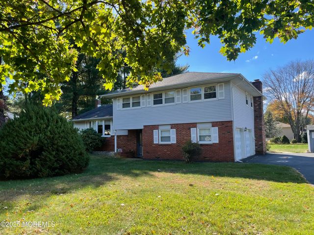 48 Homestead Road, Freehold, NJ 07728