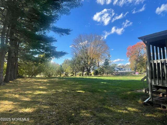 48 Homestead Road, Freehold, NJ 07728