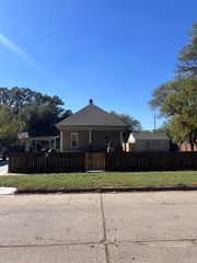 2005 S Wichita St, Wichita, KS 67213