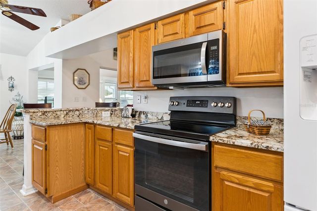 501 EASTLAKE DRIVE, Haines City, FL 33844