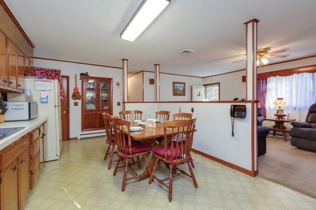 10 Dutton Road, Pelham, NH 03076