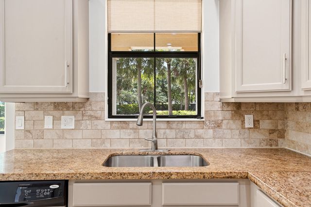 3390 NW 125th Avenue, Sunrise, FL 33323