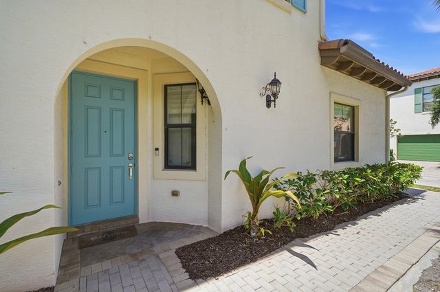 3390 NW 125th Avenue, Sunrise, FL 33323