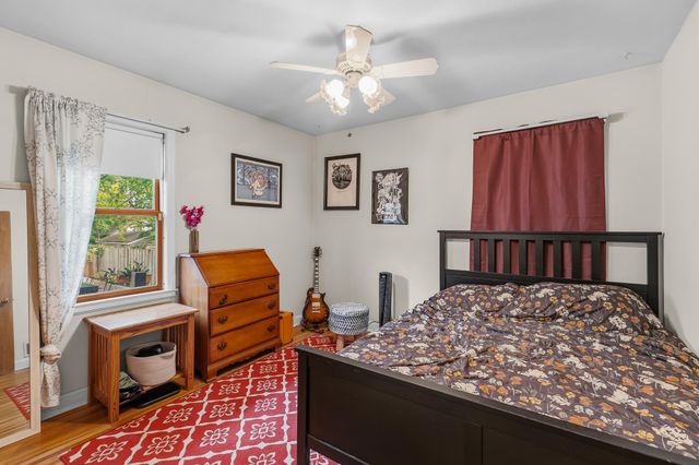 2510 Vincent Avenue N, Minneapolis, MN 55411