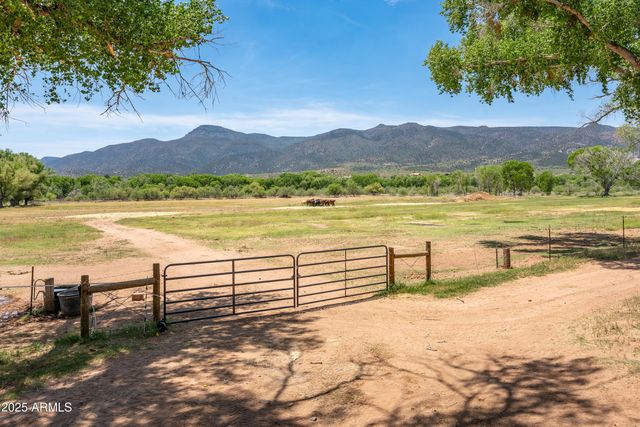 707 E QUARTERHORSE Lane, Camp Verde, AZ 86322