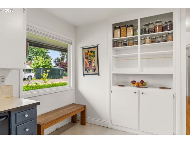 807 VINCENT St, Eugene, OR 97401