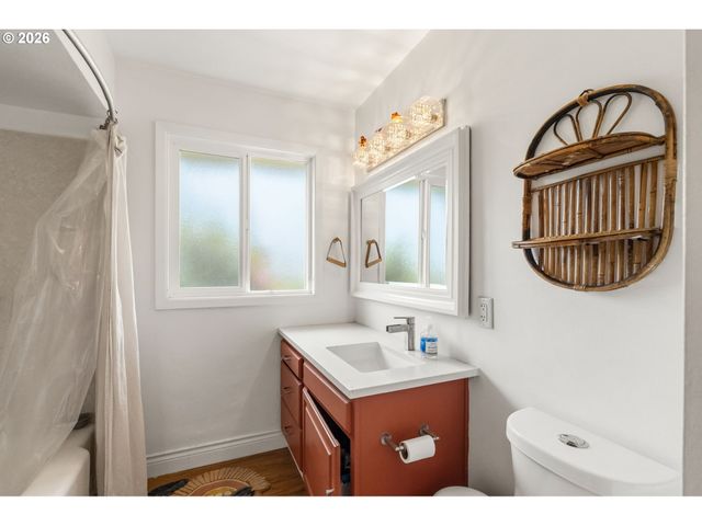 807 VINCENT St, Eugene, OR 97401